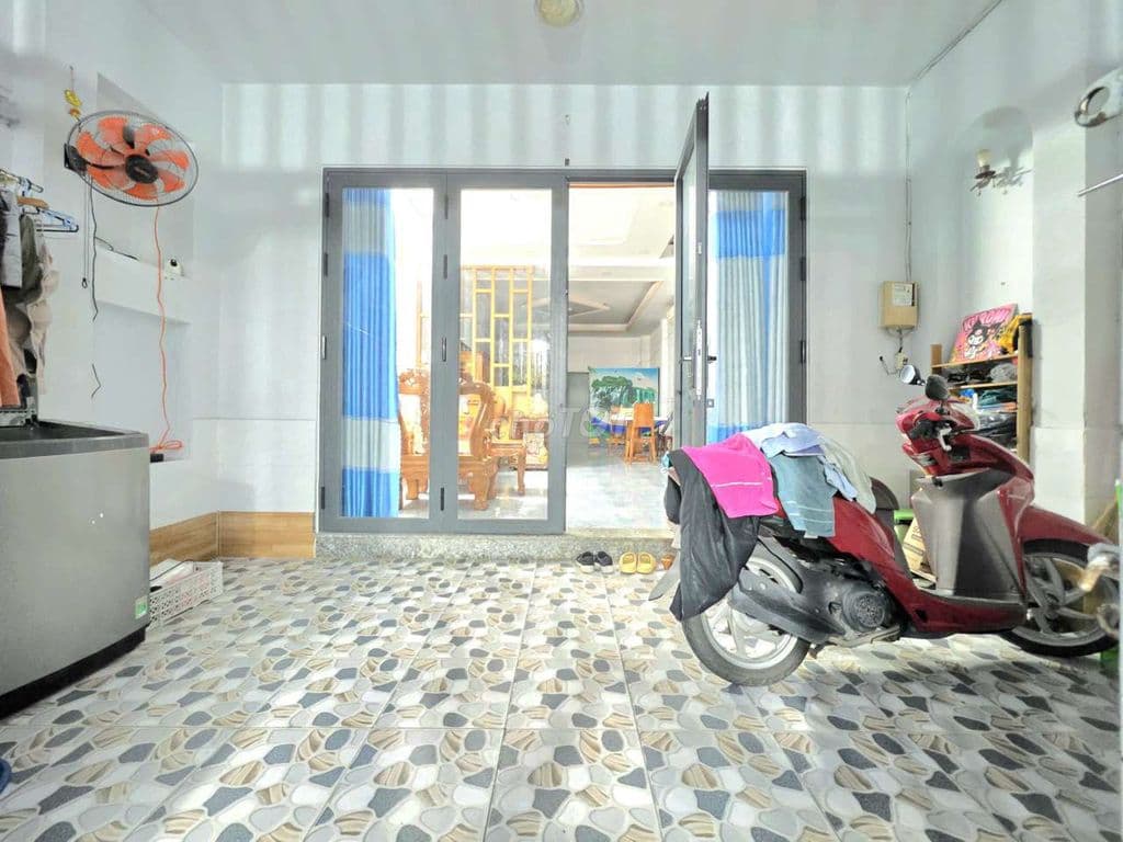 nhà hẻm bự 5x15m 1 lầu 4pn Huỳnh Tấn Phát sát pmh quận 7 4 tỷ 750 - Ảnh 2