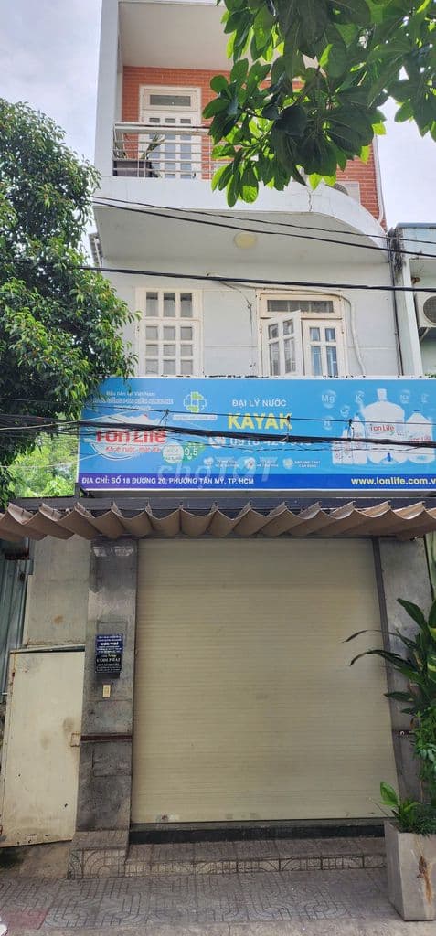 Nhà phố sân vườn, view sông thoáng mát, ngay trung tâm Quận 7