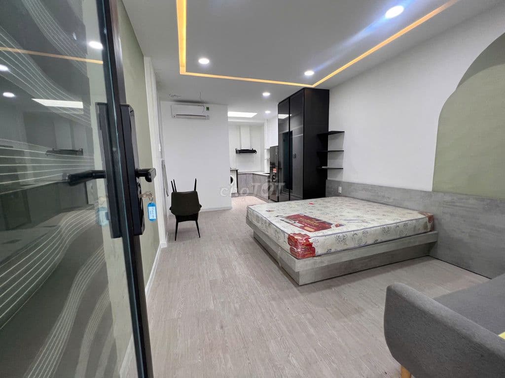 Căn hộ mặt tiền Lê Quý Đôn, vị trí vàng, Full nội thất cao cấp, Ở Ngay