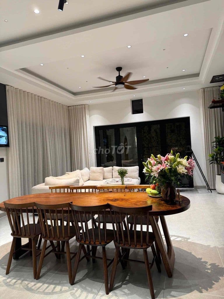 Bán Biệt Thự Gia Đình Đang Ở - Ảnh 3
