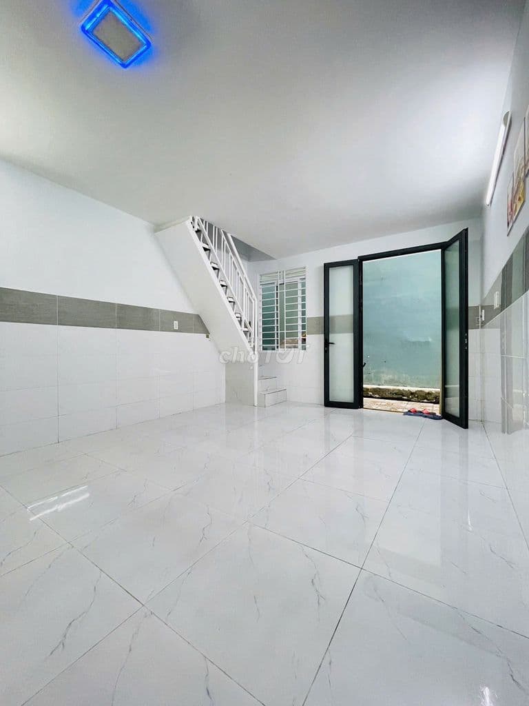 Nhà 2 tầng 27m² gần Cầu Bình Lợi, khu dân cư đông, chỉ 1.59 tỷ