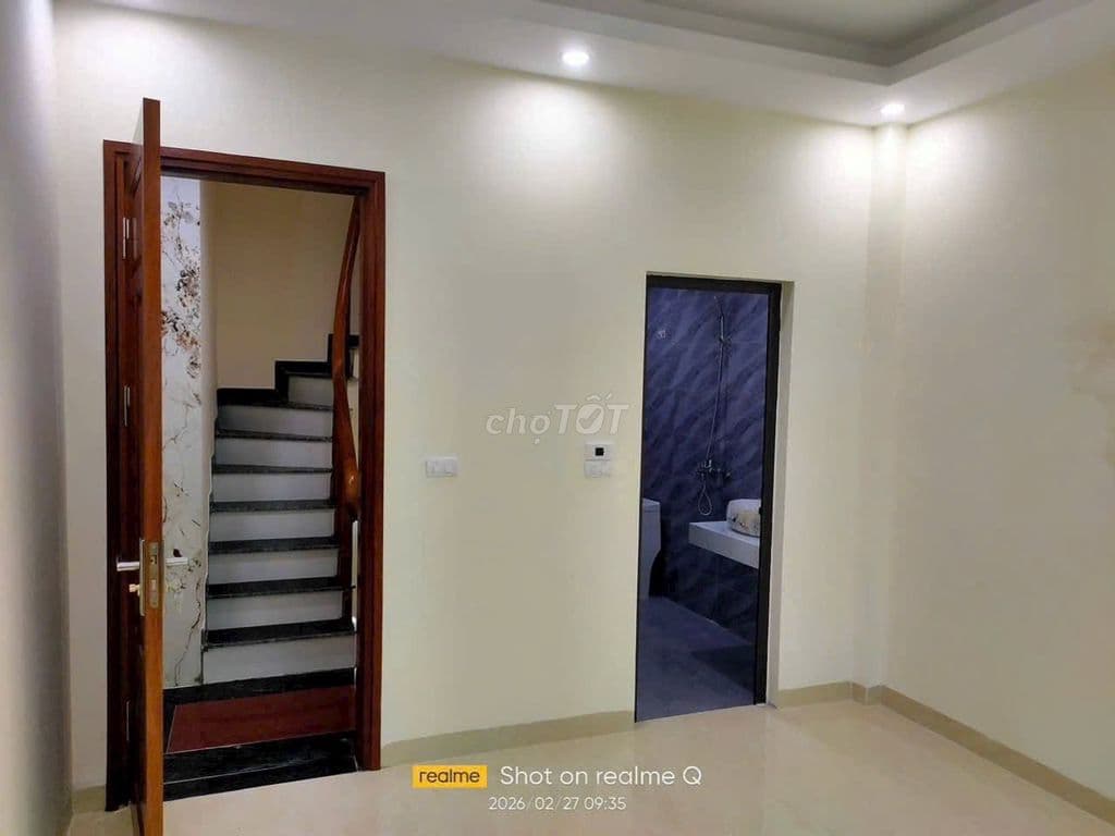 bán nhà 48m² gần chợ văn điển đẹp tiện nghi - Ảnh 3