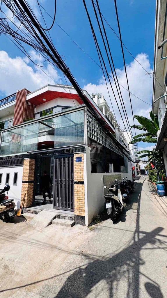 nhà 2 mặt tiền Ngay Ngã 4 ga- đường hà Huy Giáp