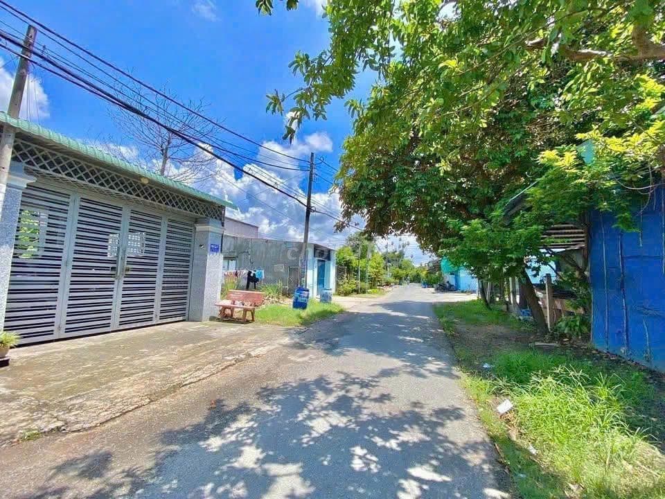 mặt tiền thị trấn củ chi 180m2 full thổ giá 670tr giá thương lượng - Ảnh 3