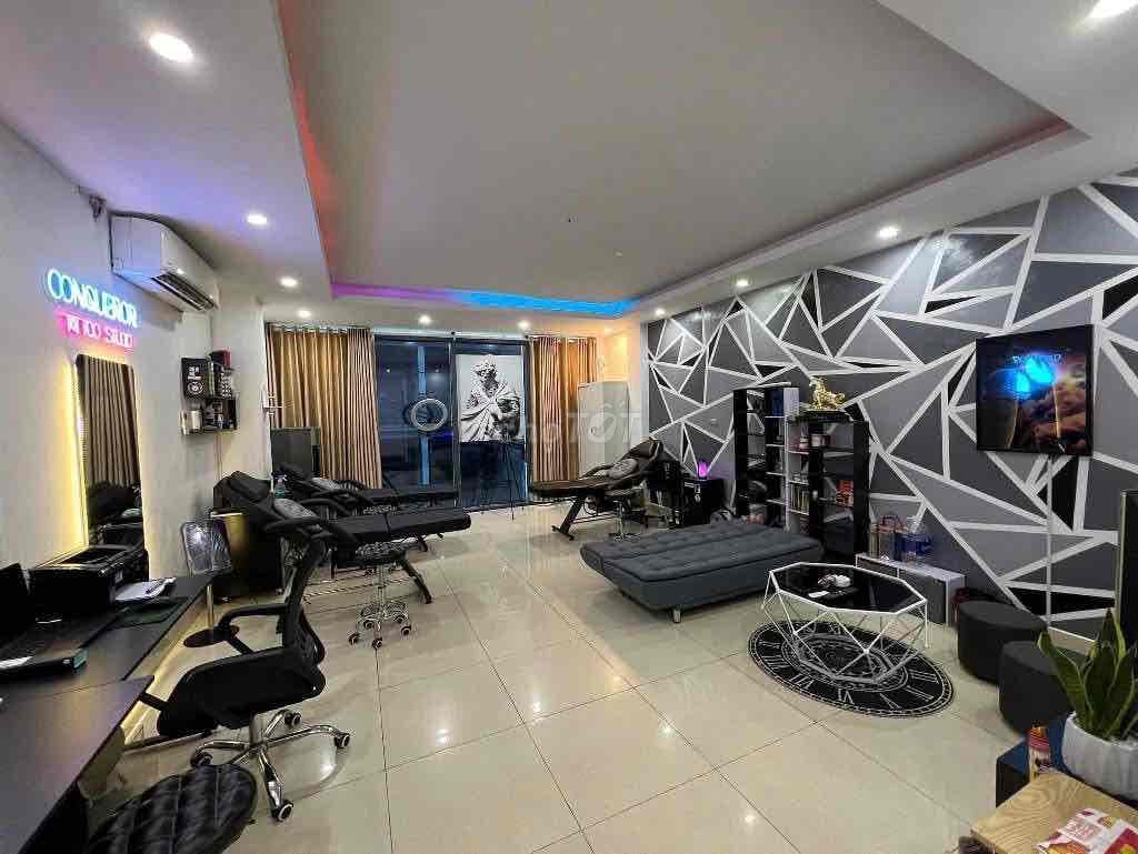 chính chủ bán căn nhà 2 mặt tiền ô tô chạy vòng quanh - Ảnh 2