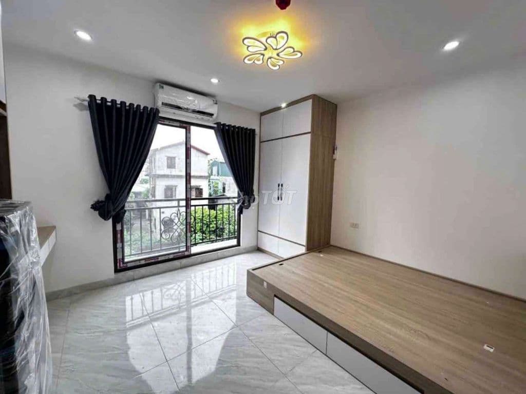BÁN NHÀ CCMN PHỐ LĨNH NAM ,11PONG - 48M HƠN 12 TỶ NGÕ Ô TÔ