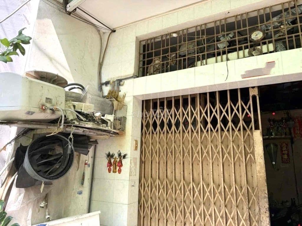 Nhà Giá Rẻ Hiếm Có Tân Phú – 60m², Hẻm Xe Hơi 8m, Chỉ Nhỉnh 5 Tỷ - Ảnh 2