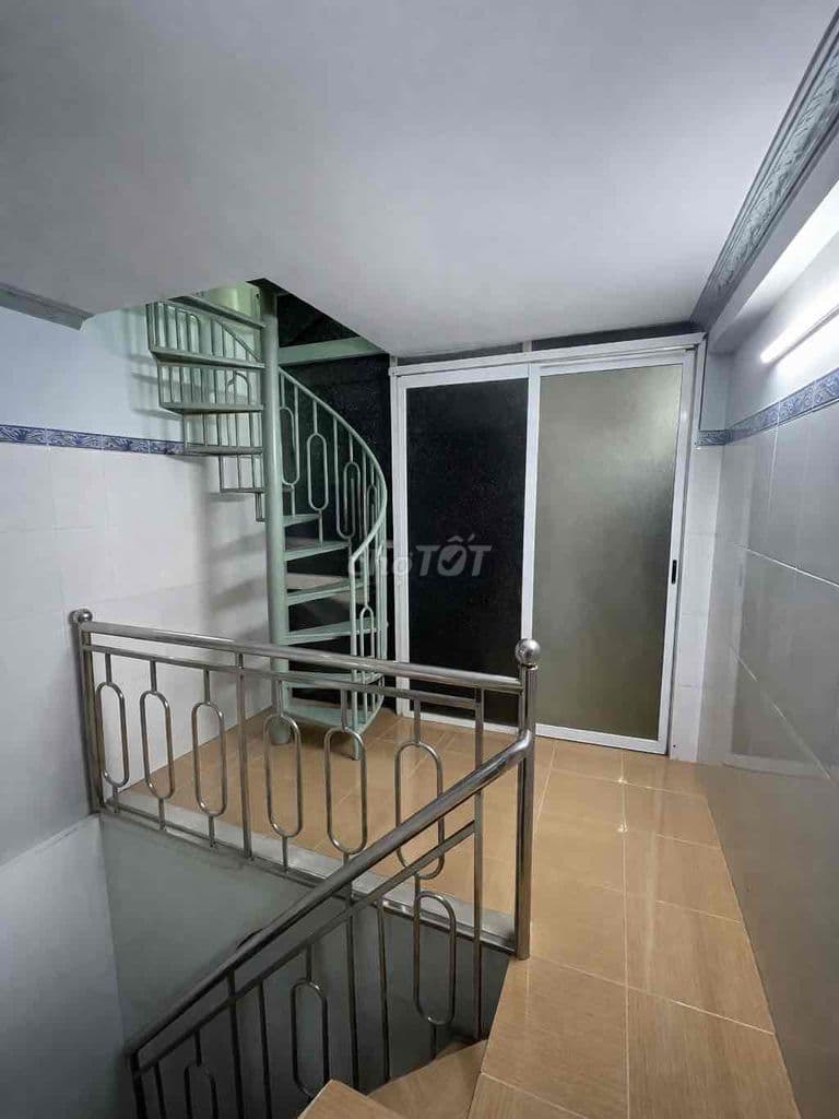 🌹 SIÊU PHẨM 3 TẦNG – 3 MẶT THOÁNG – GẦN BV 175 🌹 🏡 Nhà hiếm khu Nguyễ - Ảnh 3