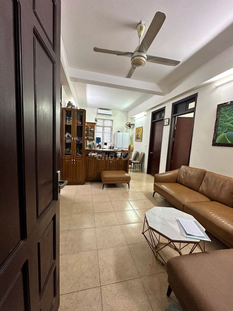 Cần tiền bán gấp nhà chung cư khu Thanh Trì - Ảnh 3