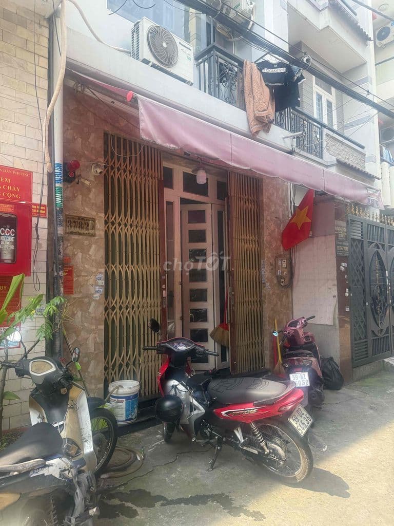 nhà hẻm xe hơi Lê Văn Quới
