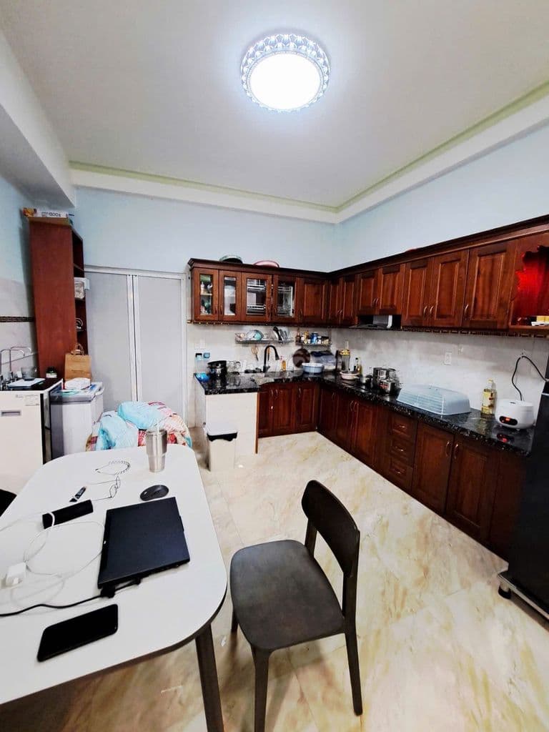 Bán Nhà đang có dòng tiền cho thuê- hẻm ô tô gần khu Nam Hùng Vương