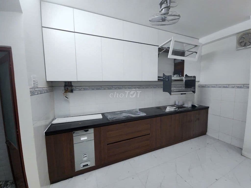 HẺM 7M XE HƠI TRÁNH NHAU - ÂU CƠ TÂN BÌNH - Ảnh 2