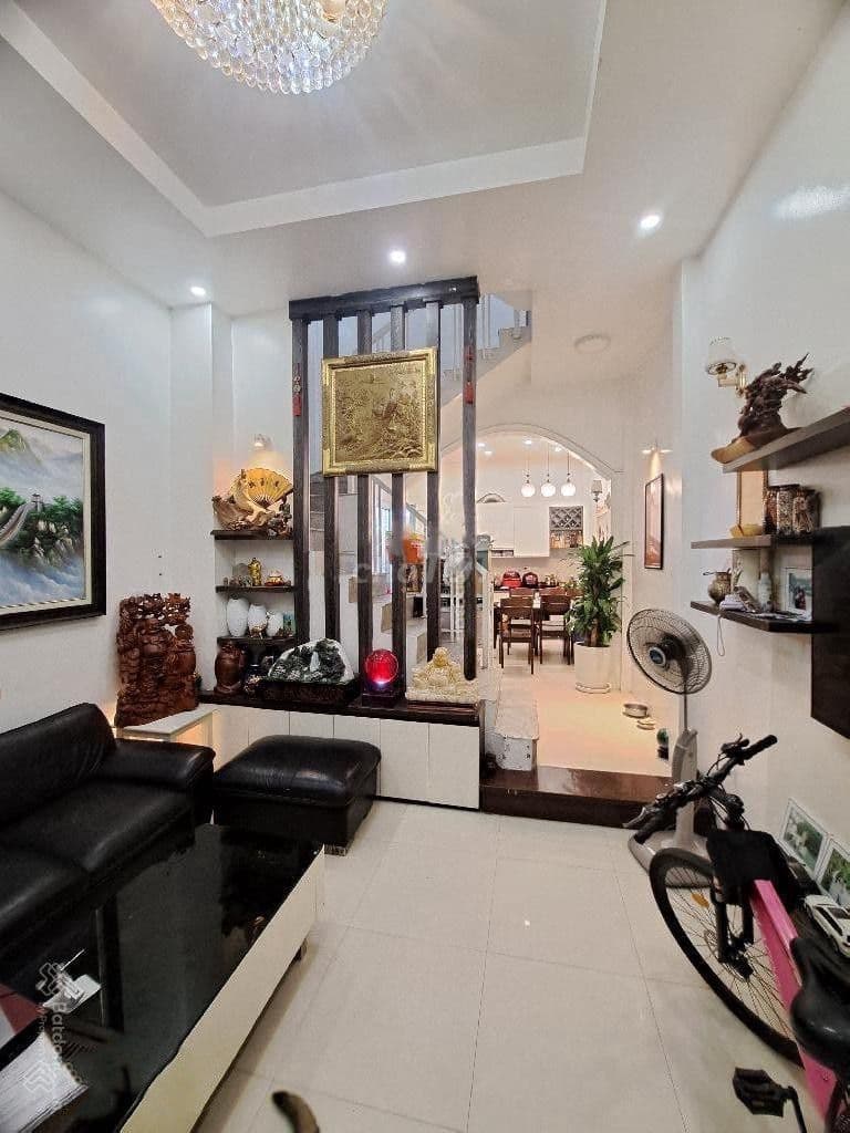 Bán nhà Trần Quốc Vượng, Cầu Giấy, 50m2, 10,5 tỷ, nội thất đẹp