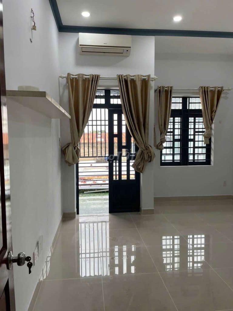 Nhà đẹp Ngay chợ bách hóa xanh tiệm vàng DT:4m*13m lầu suốt 3pn,2w - Ảnh 3