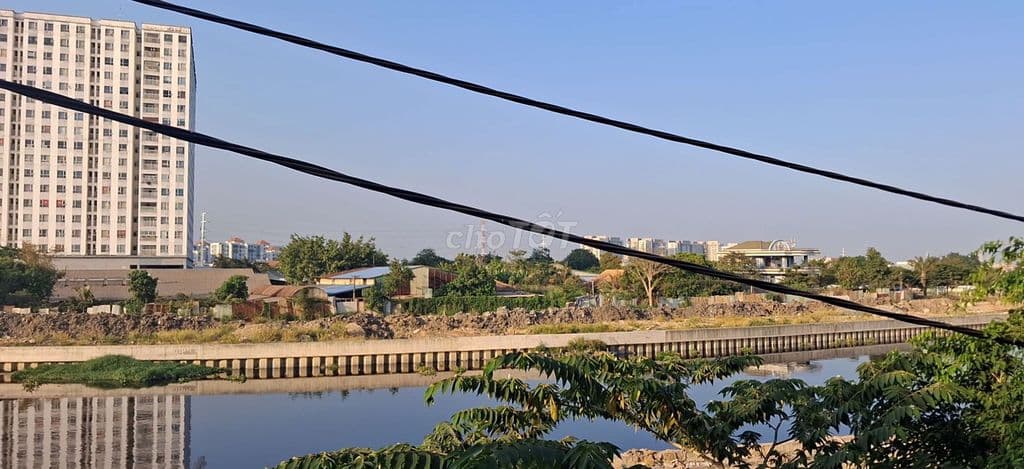 Đất 6.6x26m cách Đường bờ sông Vàm Thuật 50