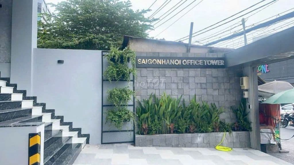 Bán tòa nhà 7 lầu mặt tiền Nguyễn Xí giá 65 tỷ