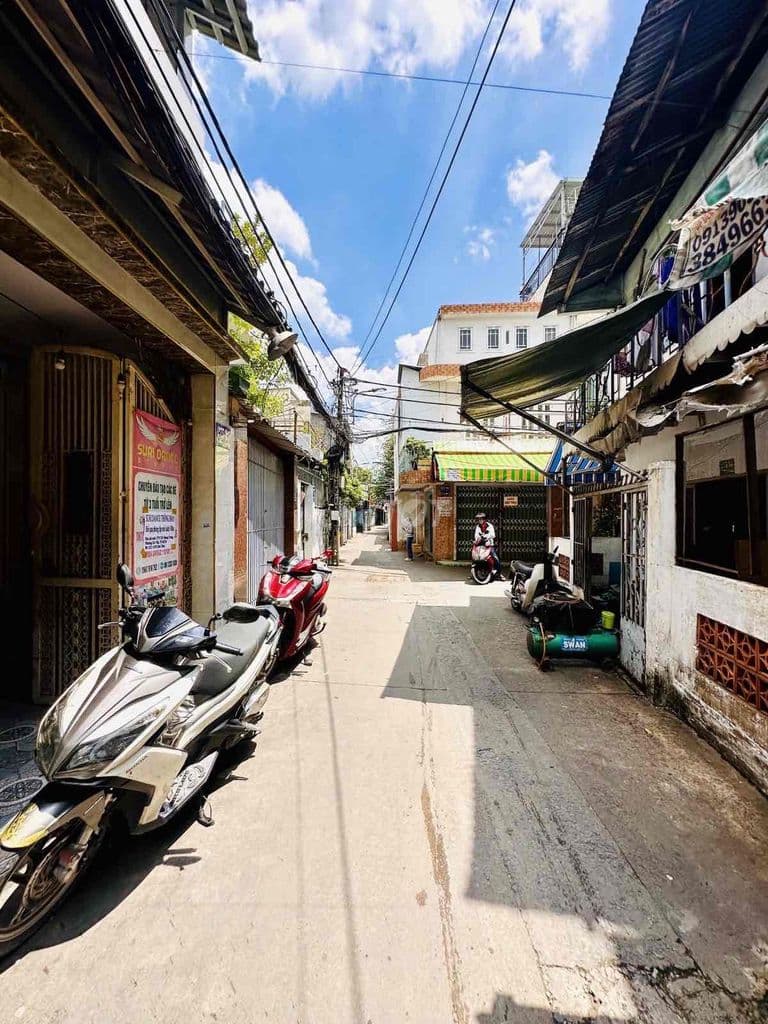 NHÀ NGON. QUANG TRUNG, GV - HXH - GẦN TT - CÓ PN TRỆT CHỈ 5T8 TL