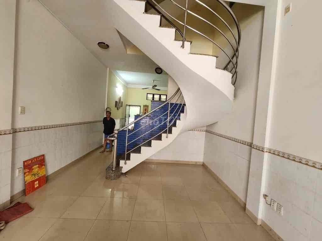 Sát Parc Mall Cao Lỗ Quận 8. DT 54m2, 4 Tầng, 4 PN. Nhỉnh 11 Tỷ - Ảnh 2