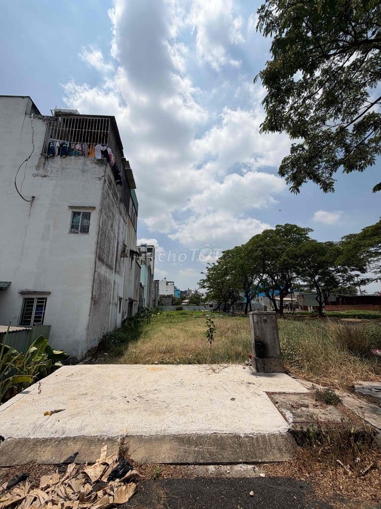 Đất 5 x18 Full Thô cư, có vỉa hè, cây xanh, đường 12m, Đ. Lê Thị Rieng