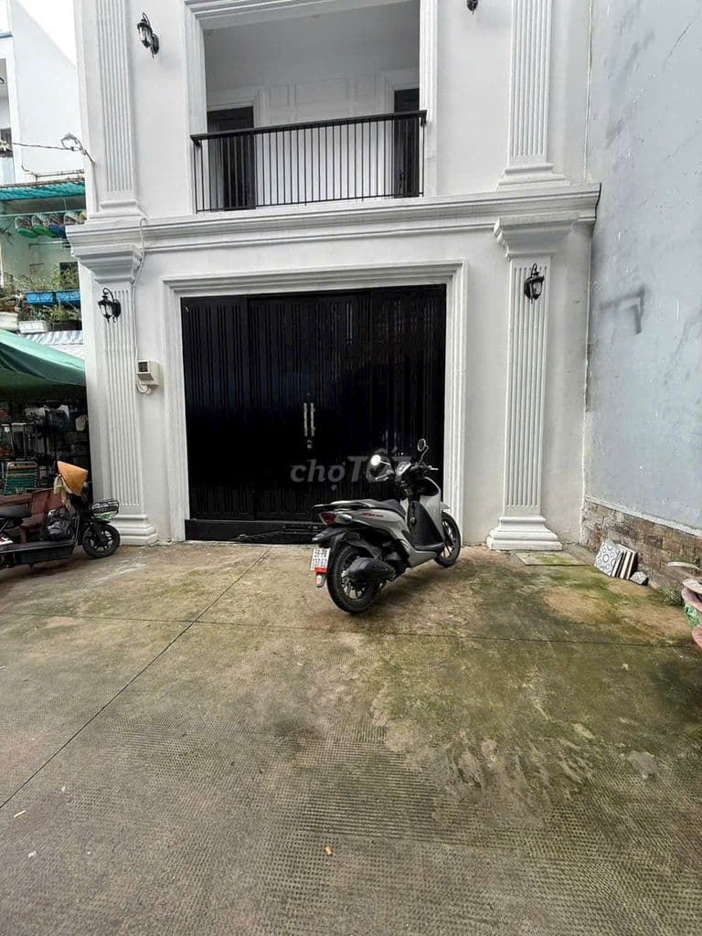 Bán nhà hẻm 5m Đông Hồ-Lý Thường Kiệt ,6x11 ,4 tầng nhà mới giá 8tỷ250