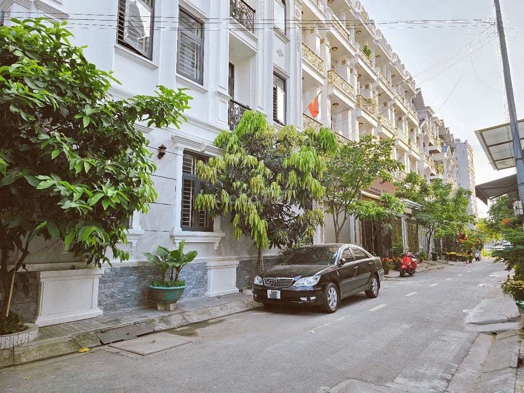 Nhà Lô góc KDC Lộc Vừng, cạnh bên KĐT Vạn Phúc, 10.8 tỷ