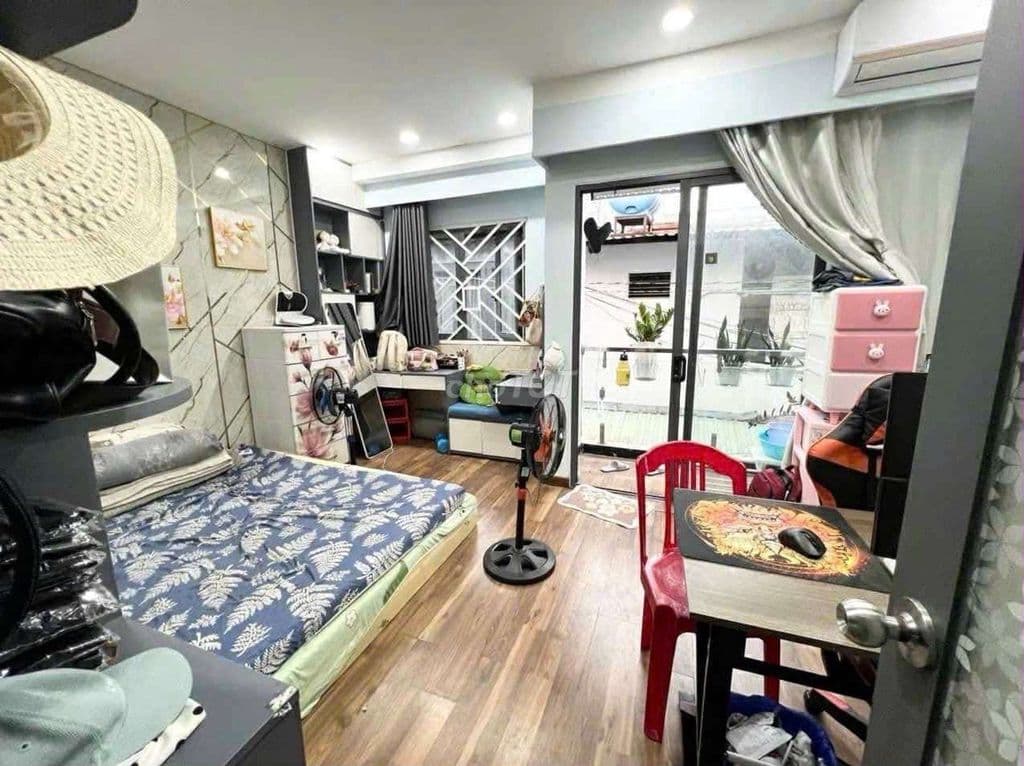 Chủ chuyển nơi ở nên cần nhượng lại căn nhà tâm huyết tại quang trung - Ảnh 2