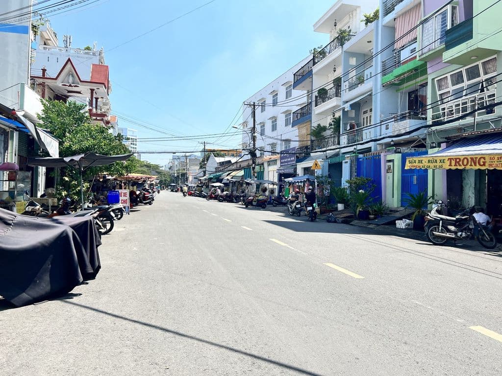 MTKD NGAY TÂN HƯƠNG DT 4X17M, CẤP 4, 10.5 TỶ TL 9 CHỦ - Ảnh 2