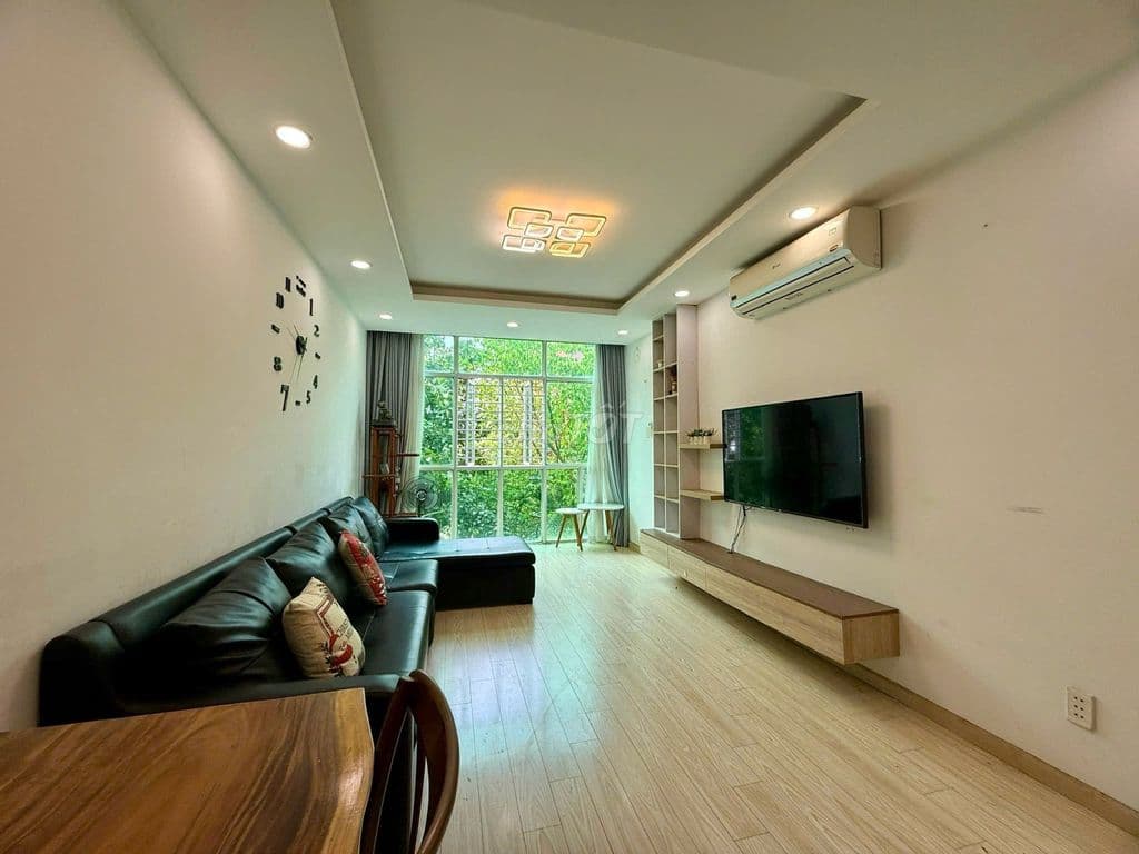 Bán căn hộ 2PN 2WC, 88m2 view thoáng mát, nhà đẹp full nội thất ở liền