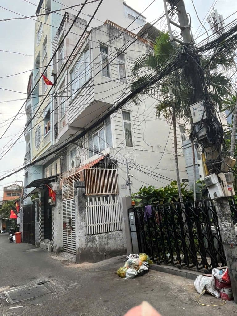 Nhà phố nhỏ, góc 2 mặt hẻm- hẻm Viettel, gần Hàng Xanh, thông ra D2