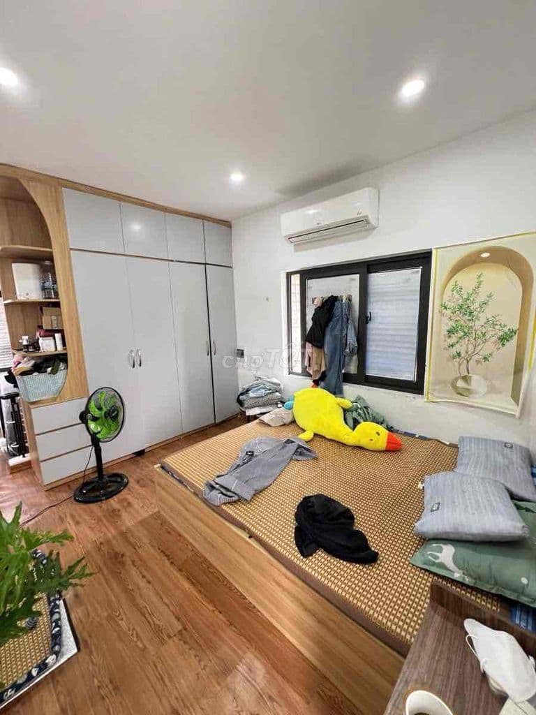 Bán căn hộ TT Kim Mã, sân rộng, 28/70m, 2 ngủ 2wc đầy đủ NT ở ngay - Ảnh 3