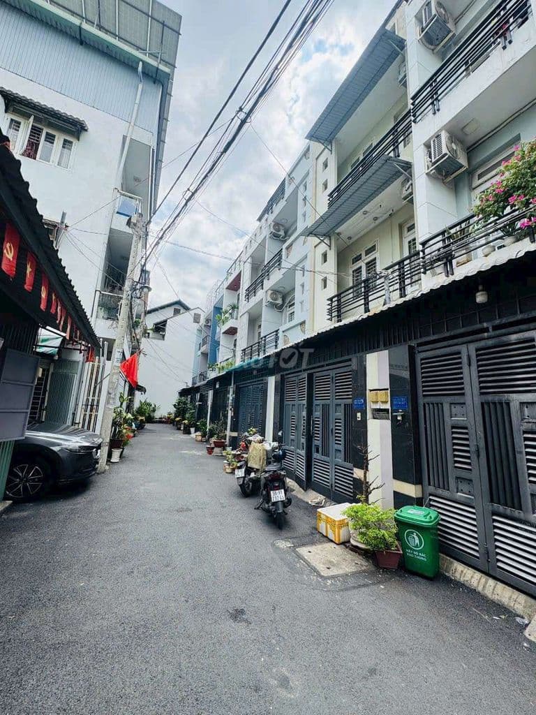 nhà khu phân lô hẻm xe hơi đậu cửa. DT 4x13m đúc 3 tấm. Có 4pn, 3wc - Ảnh 2