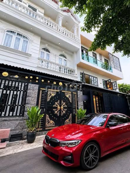 Nhà Lô Góc Nguyễn Khánh Toàn Cầu Giấy 7 Tầng Thang Máy Full Nội Thất