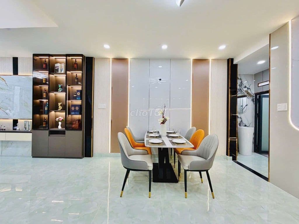 PHAN HUY ÍCH - EMART GÒ VẤP - DTSD 99M2, NỞ HẬU - 20M RA MT ĐƯỜNG