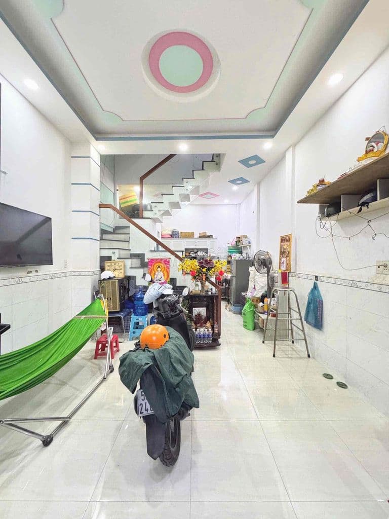 nhà bán gần miếu gò xoài, 4x8 đúc 1 lầu, sân thượng - Ảnh 3