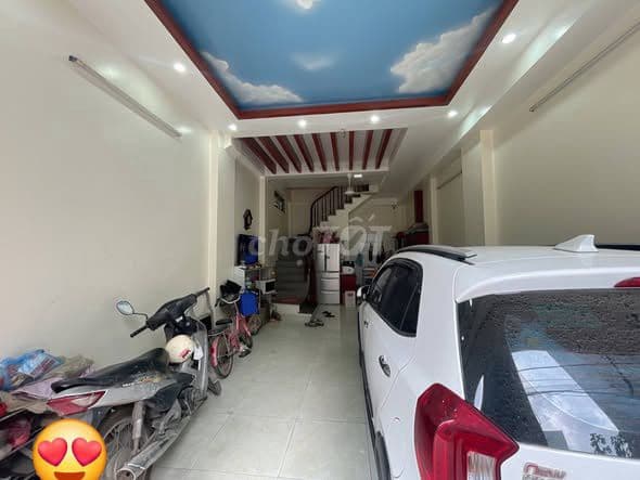 bán nhà 5 tầng Hoài Đức ô tô vào nhà