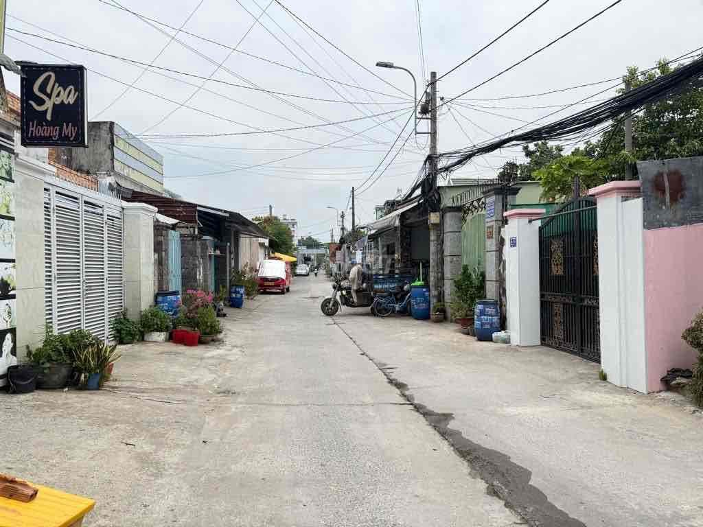 Bán Gấp 195m Full Thổ Cư- Giá 5.2 Tỷ Đường 6m Ô Tô Đặng Thúc Vịnh
