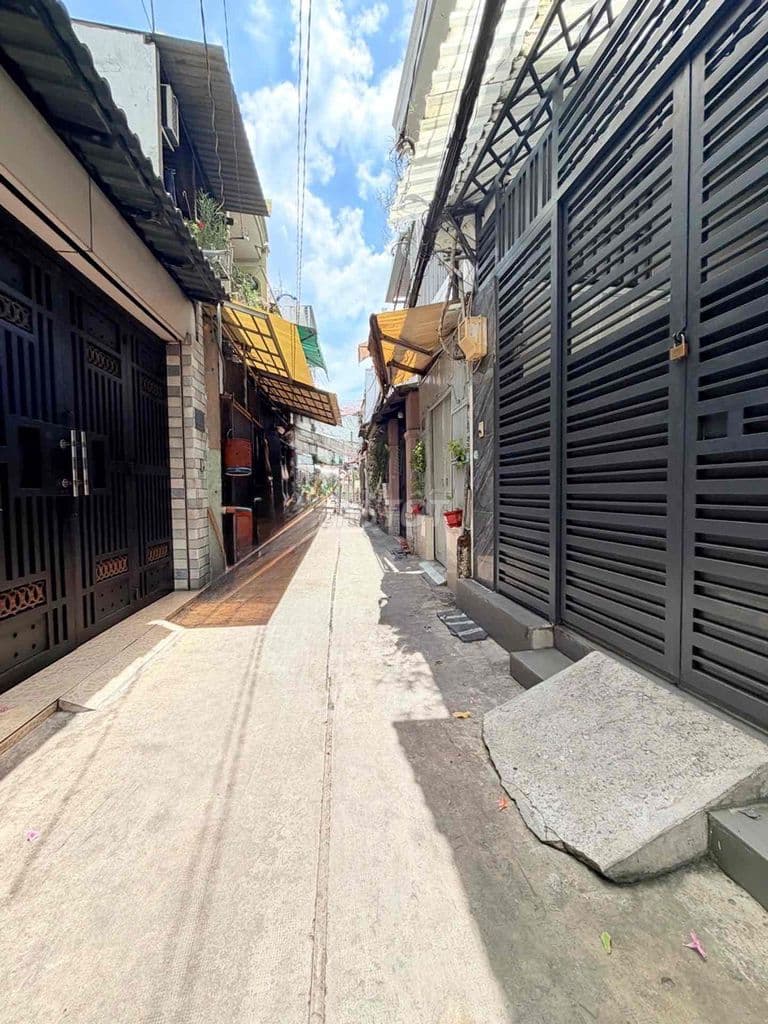 NGAY GÓC LẠC LONG QUÂN - ÂU CƠ SÁT MẶT TIỀN GIÁ CHỈ 5 TỶ XÍU - Ảnh 2