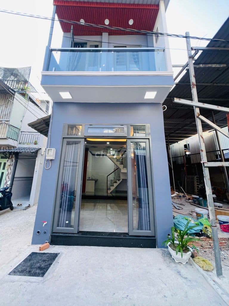 Nhà 3,5m x 10m 1 trệt 1 lầu 2PN gần Trường Nguyễn Hiền Quận 12