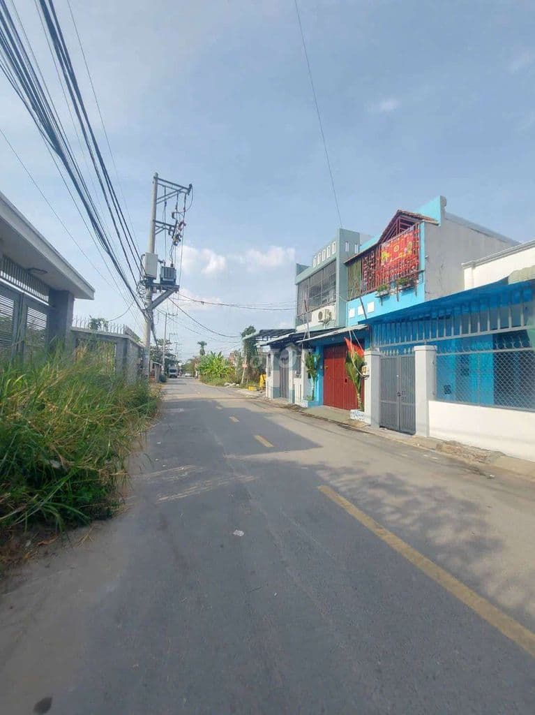 Cần bán nhà cấp 4, 5x15 hxh đường số 9, Long Trường giá 3,65 tỷ