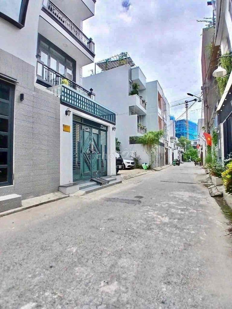 Bán Lô Đất Ngay Chung Cư Sunview Đường Cây Keo P. Tam Phú Tp Thủ Đức