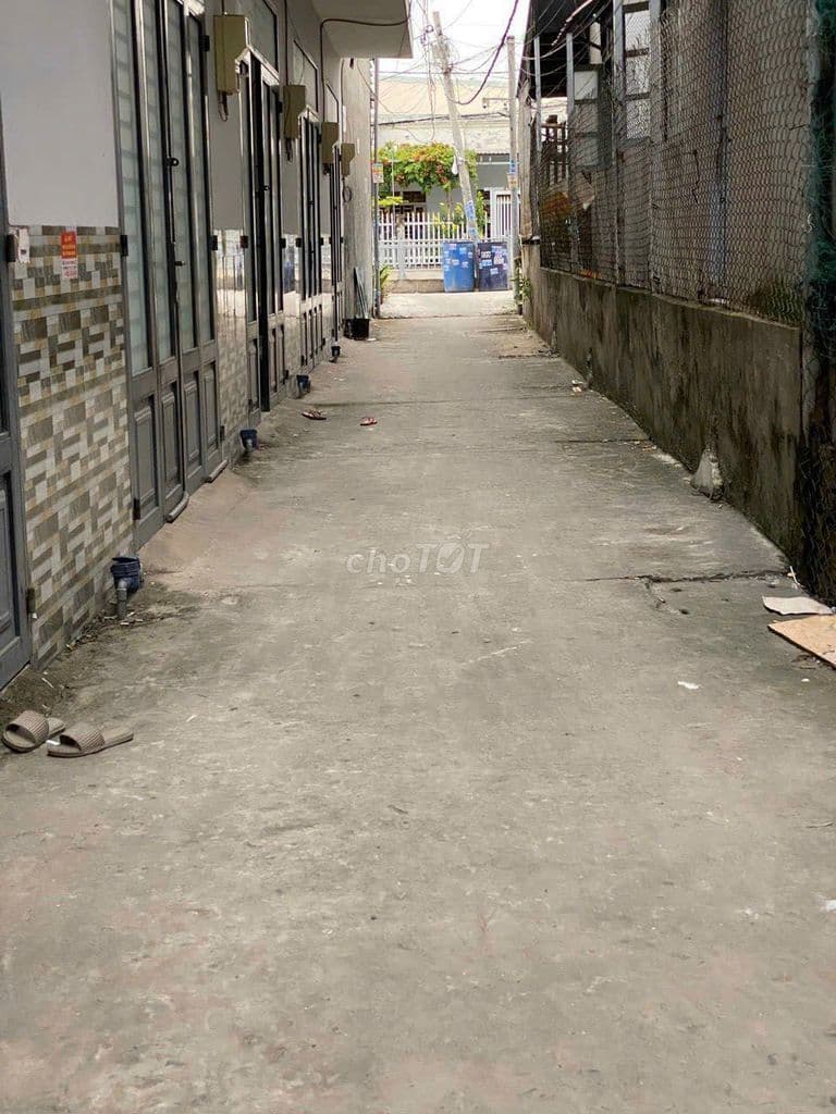 NHÀ CĂN GÓC CẬP BỜ KÊNH – ĐÚC 100% – GIÁ TỐT < 1.7T - Ảnh 2