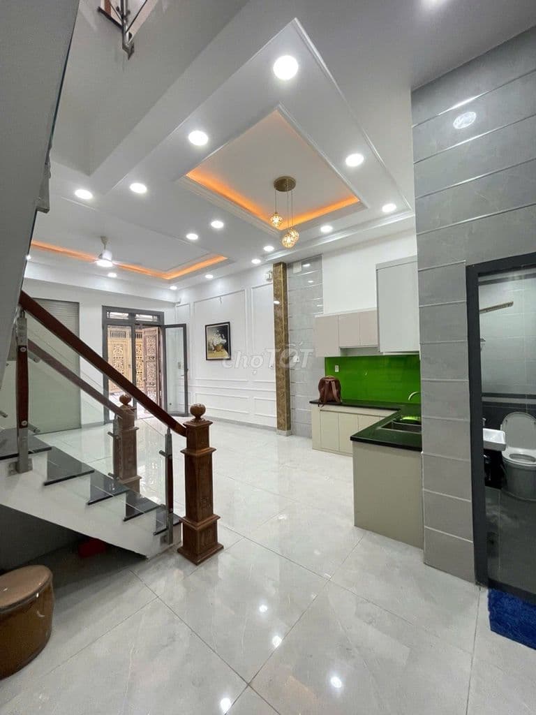 Hiếm Có! Nhà 4 Tầng Ngang 6m Bề Thế - Phòng Master Xông Hơi, Hẻm Ô Tô - Ảnh 2