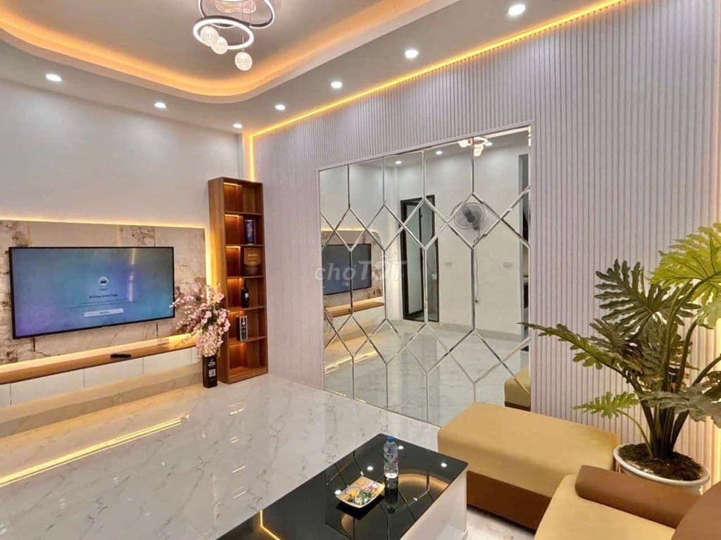 Nhà xinh phố Giang Văn Minh, lô góc, gần phố, ngõ thông, không QH - Ảnh 3