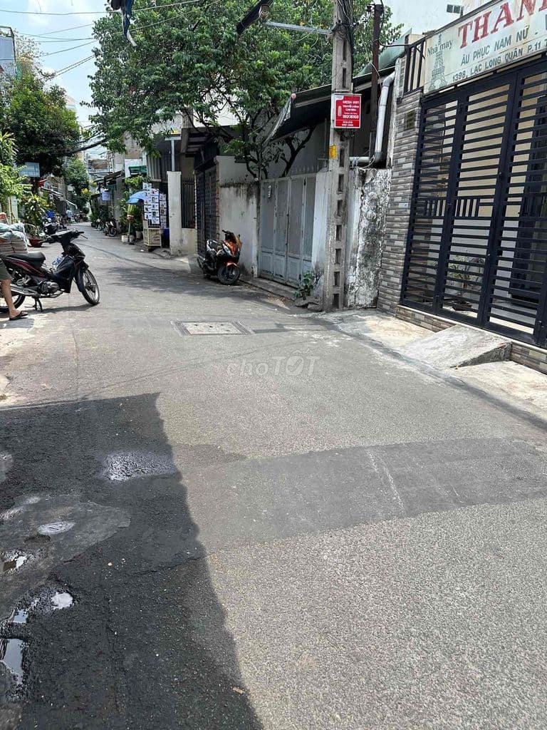 Bán Nhà Tân Bình - 4.5x17 - 2 Tâng Cách 100m ra Mặt Tiền Lạc Long Quân