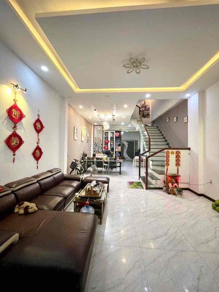 Nhà 2 MẶT TIỀN dt ĐẸP 4x22m vuông Giá bán rẻ hơn định giá NH. Hơn 6 tỷ - Ảnh 2