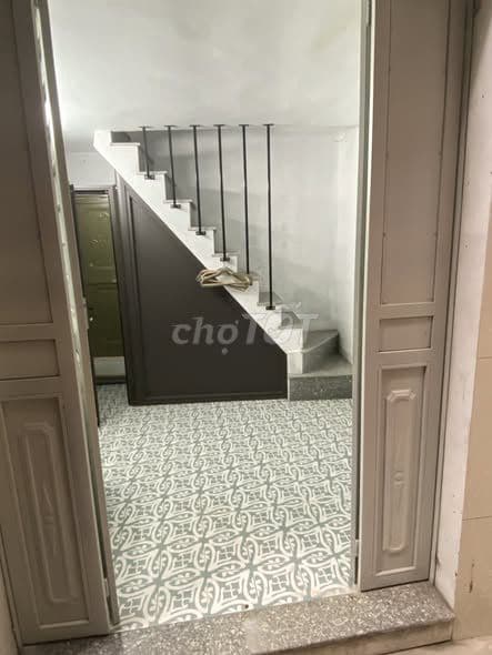 Bán nhà phố Trần Khát Chân, 3 mặt thoáng, 9m2, 1.65 tỷ