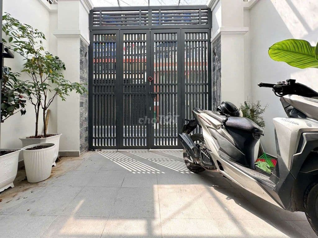 BÁN NHÀ HẺM XE HƠI ĐƯỜNG LẠC LONG QUÂN, P10, Q. TÂN BÌNH, TP.HCM - Ảnh 2