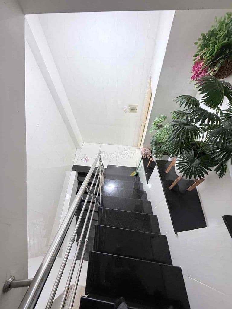 Nhà 3 Tầng Hẻm Xe Hơi Sổ Riêng Không QH - Ảnh 2