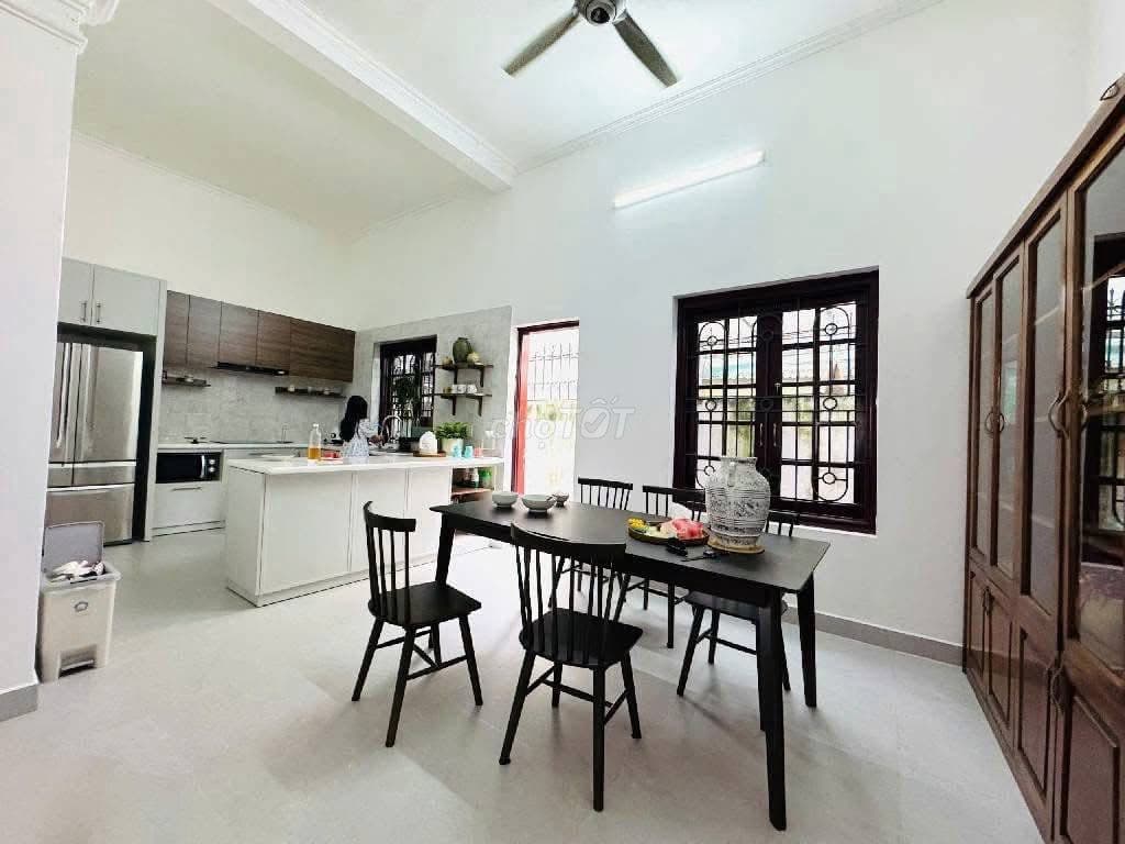 bán nhà lô góc tại HOÀNG QUỐC VIỆT mặt tiền rộng - Ảnh 3
