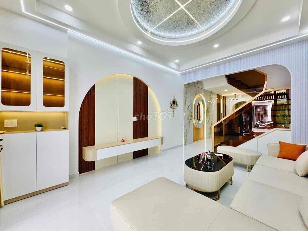 Nhà 4 tầng Đối diện Siêu thị Emart Phan huy ích Gò vấp - Ảnh 3